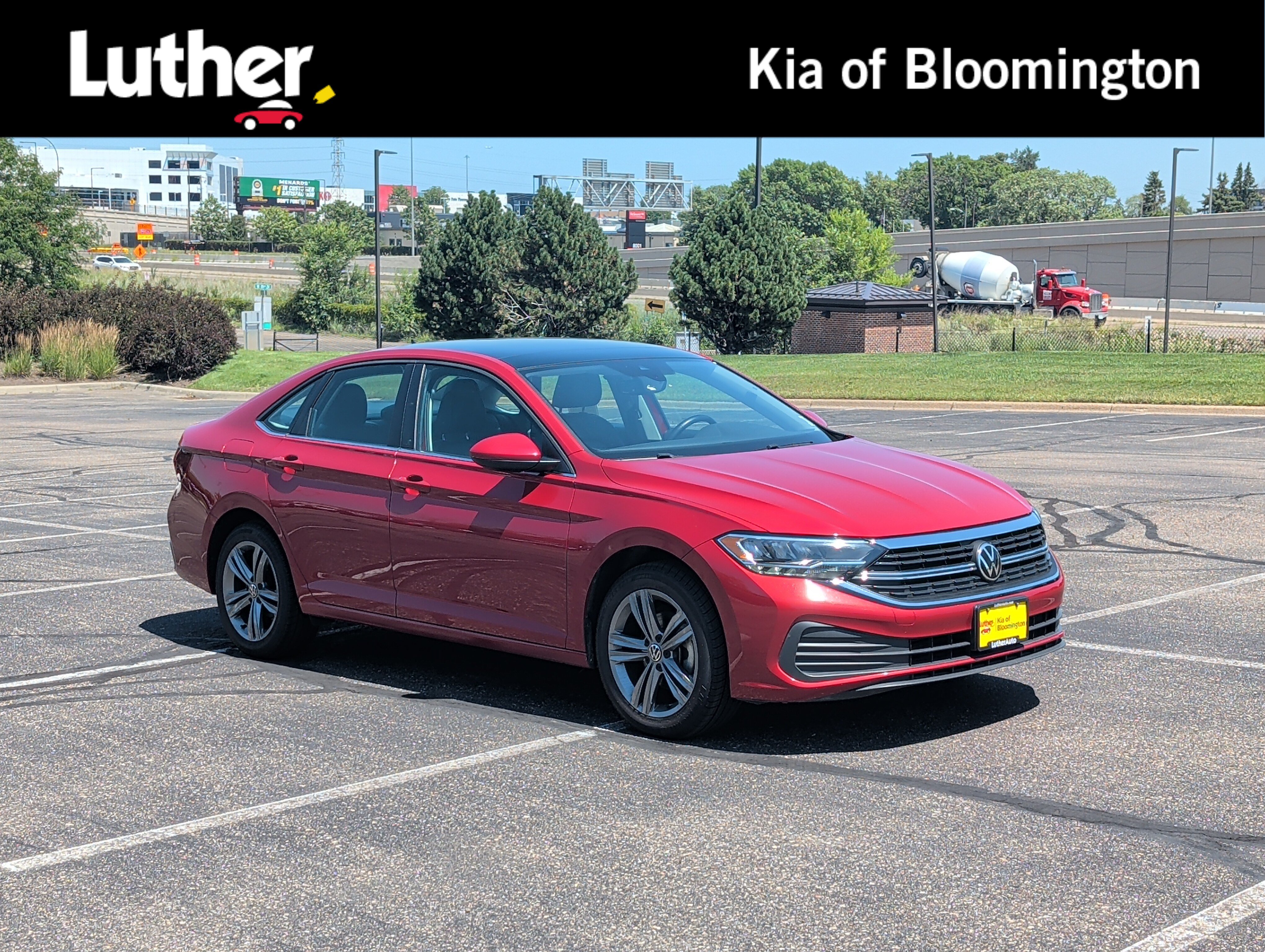 Used 2022 Volkswagen Jetta SE FWD image 1