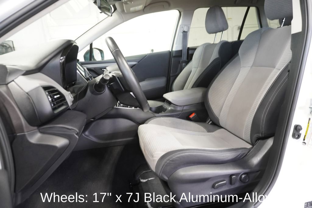 Used 2024 Subaru Outback Premium image 13