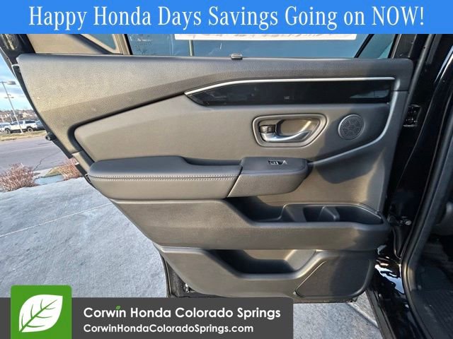 New 2025 Honda Pilot Touring image 25