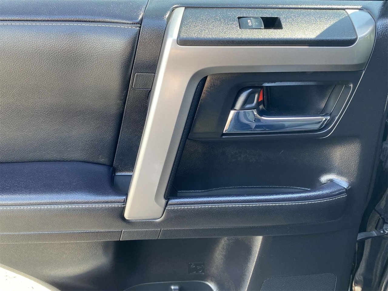 Used 2023 Toyota 4Runner SR5 Premium image 14