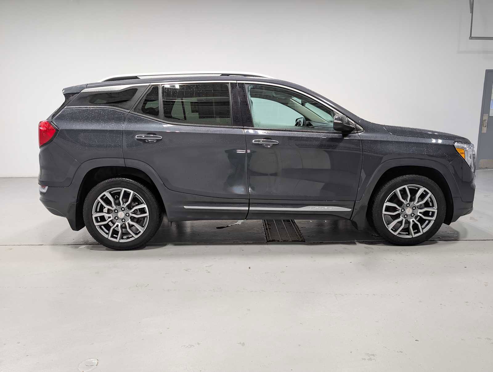 Certified 2022 GMC Terrain Denali image 7