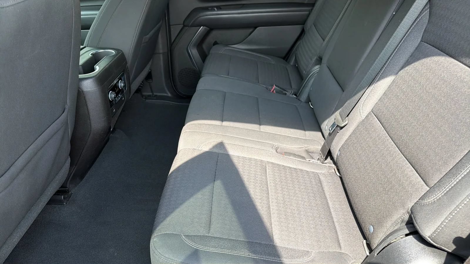 Used 2021 Chevrolet Tahoe LS RWD image 18