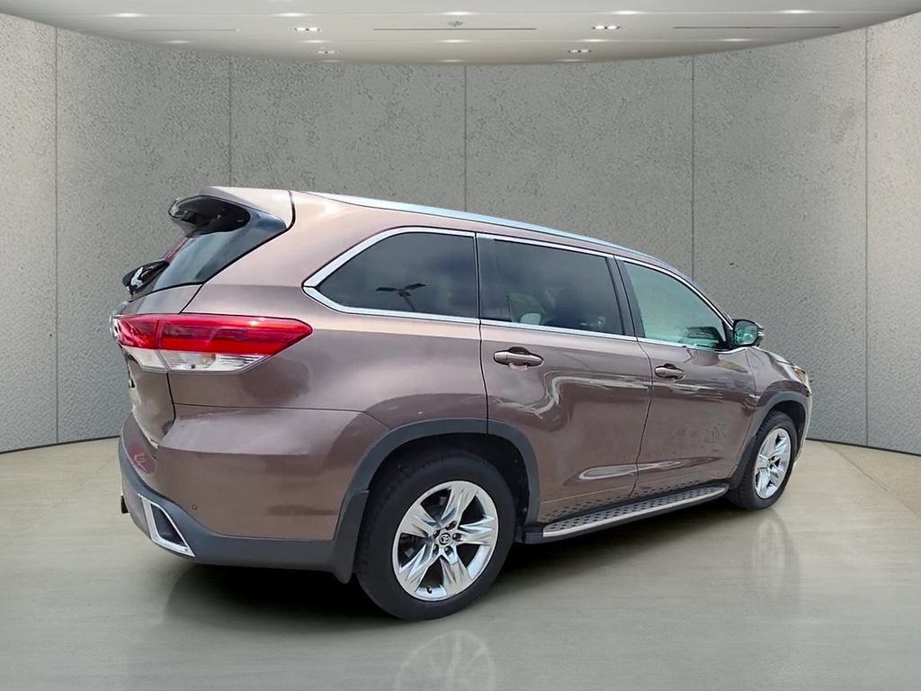 Used 2019 Toyota Highlander Limited FWD image 40