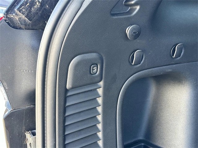 Certified 2022 Jeep Grand Cherokee Laredo X image 12