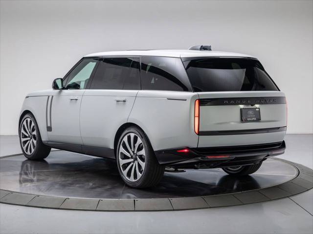New 2026 Land Rover Range Rover Long Wheelbase Autobiography AWD/4WD image 3