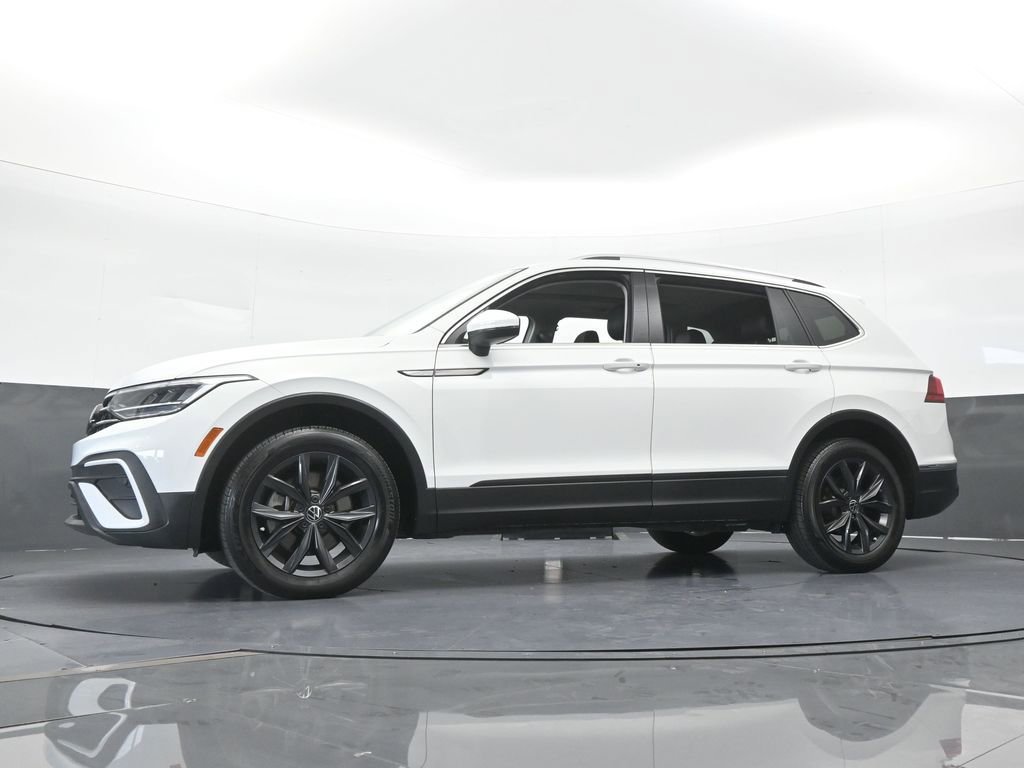 Used 2024 Volkswagen Tiguan SE FWD image 54