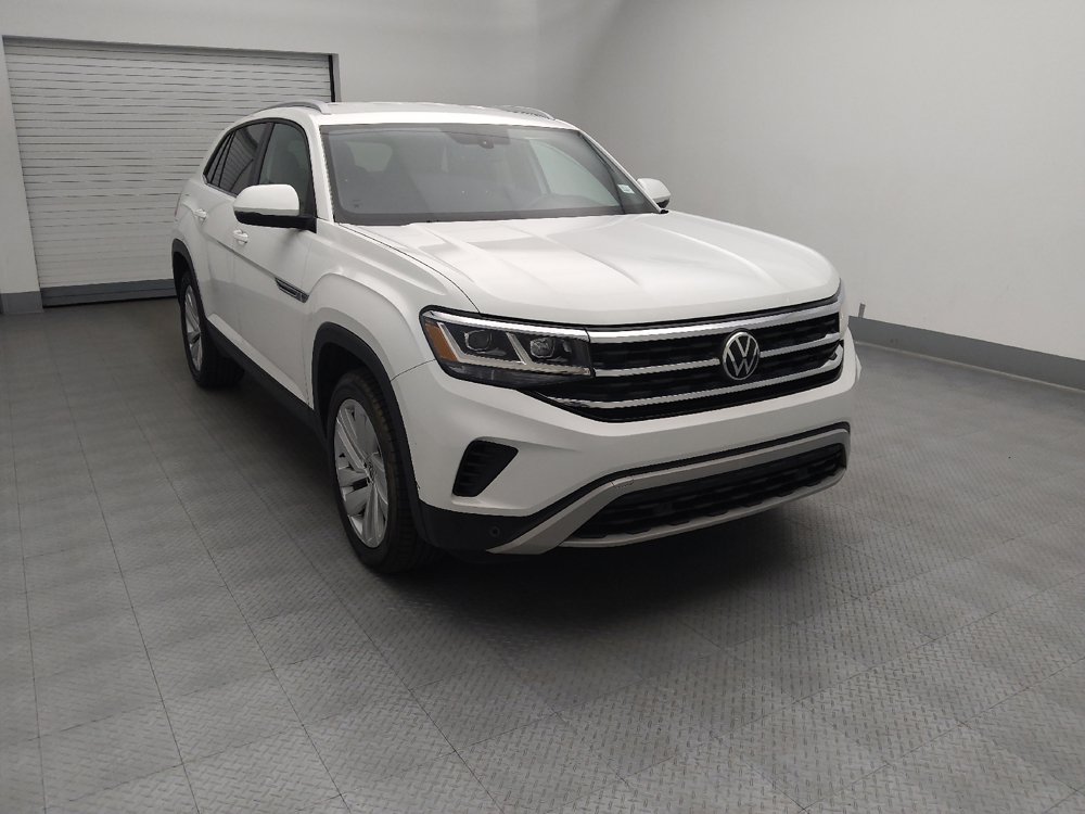 Used 2022 Volkswagen Atlas Cross Sport SE FWD image 14