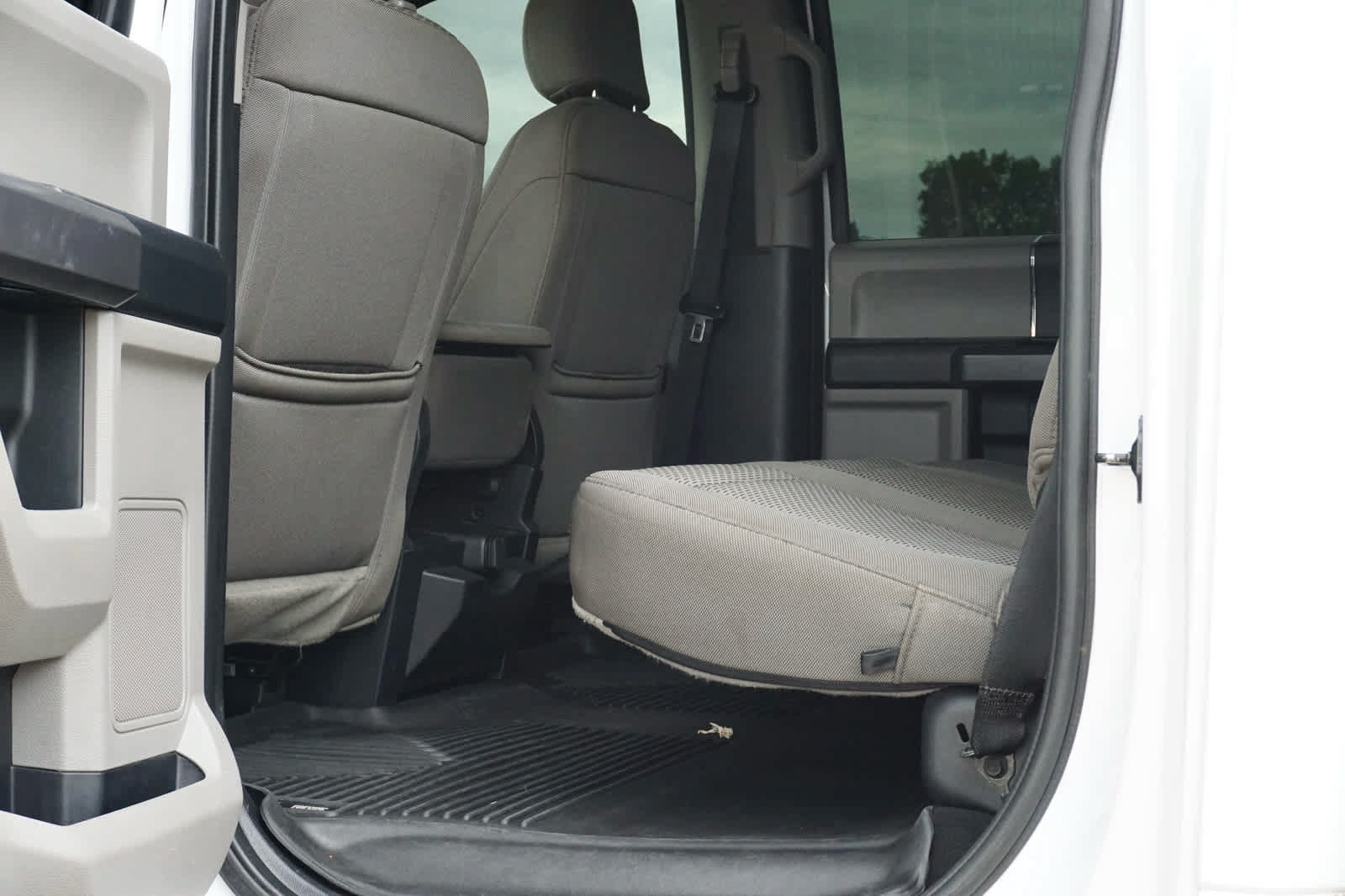 Used 2021 Ford F250 XLT w/ FX4 Off-Road Package AWD/4WD image 26