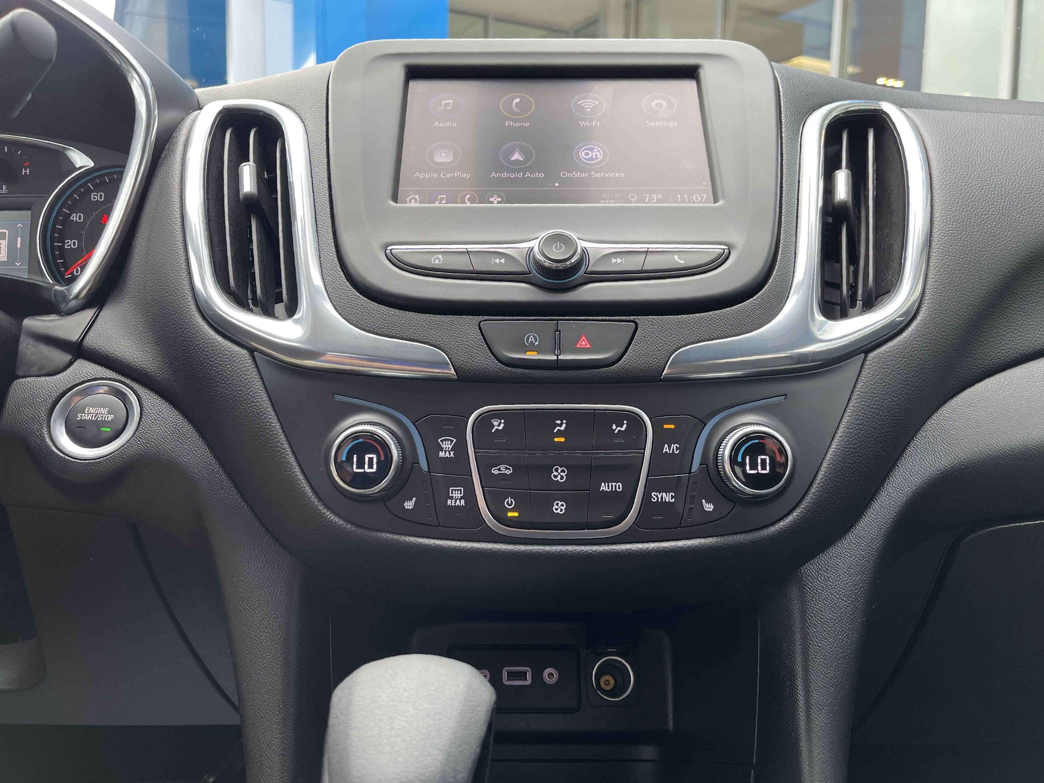 Used 2023 Chevrolet Equinox LT image 28