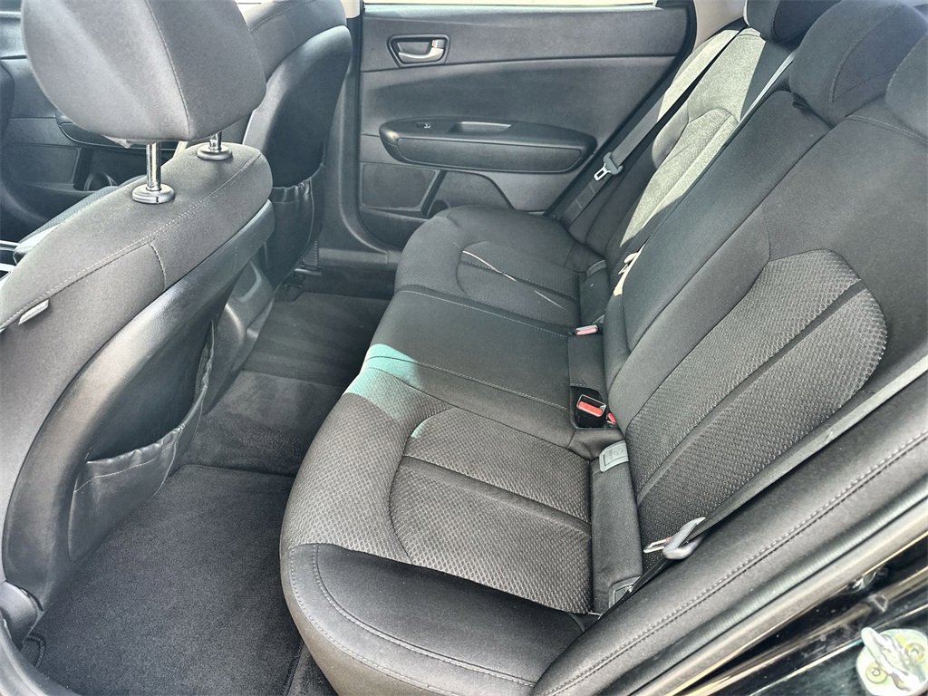 Used 2018 Kia Optima LX w/ Convenience Package image 16