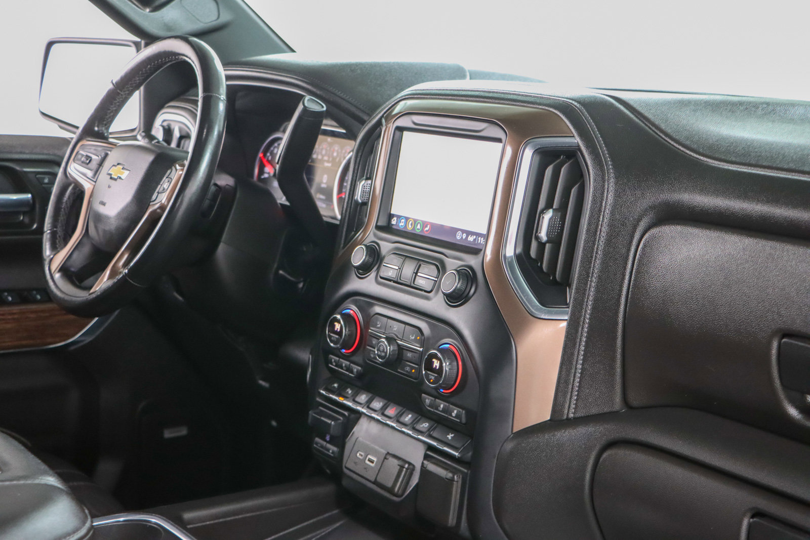 Used 2021 Chevrolet Silverado 1500 High Country image 30