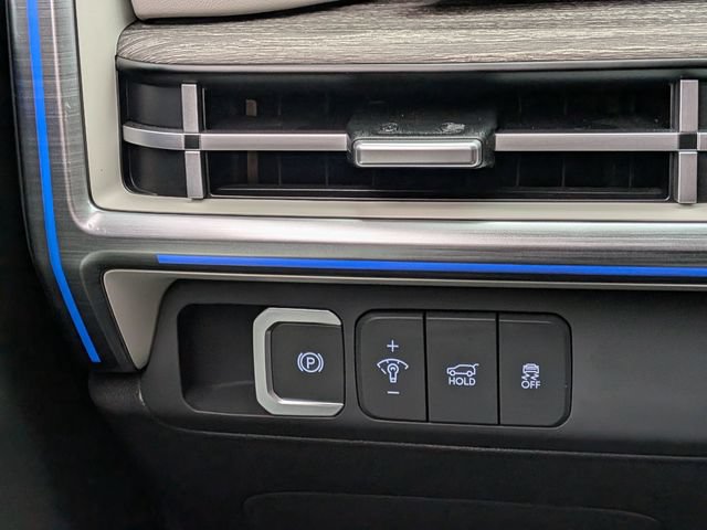 Used 2025 Hyundai Santa Fe Calligraphy FWD image 18