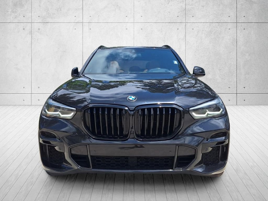 Used 2022 BMW X5 sDrive40i w/ M Sport Package RWD image 2