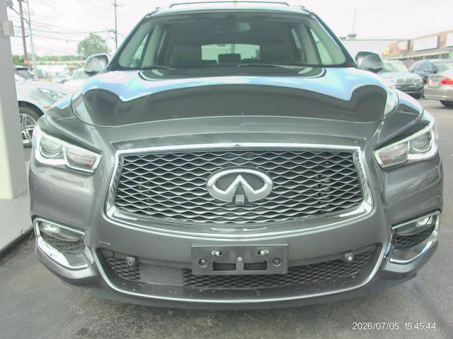 Used 2017 INFINITI QX60 Luxe w/ Deluxe Technology Package AWD/4WD image 2