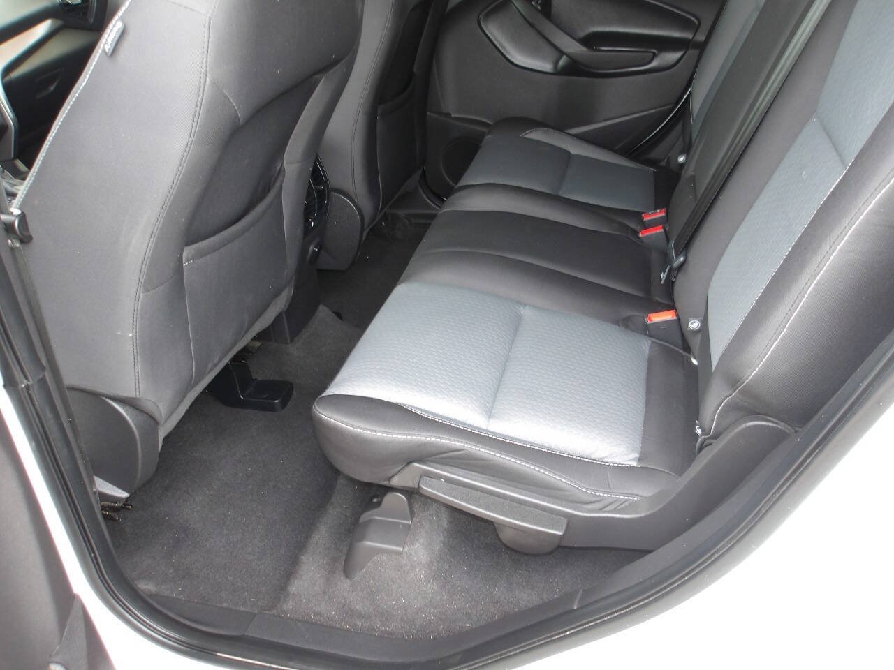 Used 2019 Ford Escape SE AWD/4WD image 22