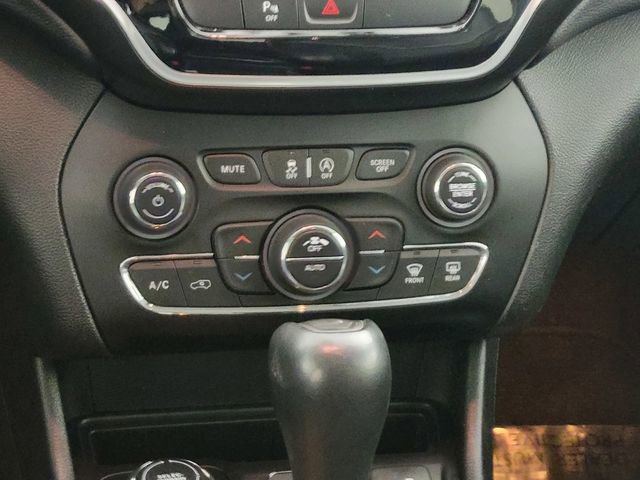 Used 2019 Jeep Cherokee Limited image 22