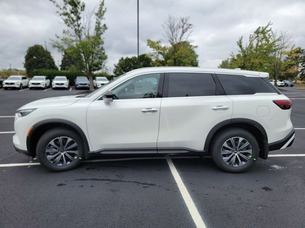 Certified 2025 INFINITI QX60 Pure w/ Cargo Package image 17