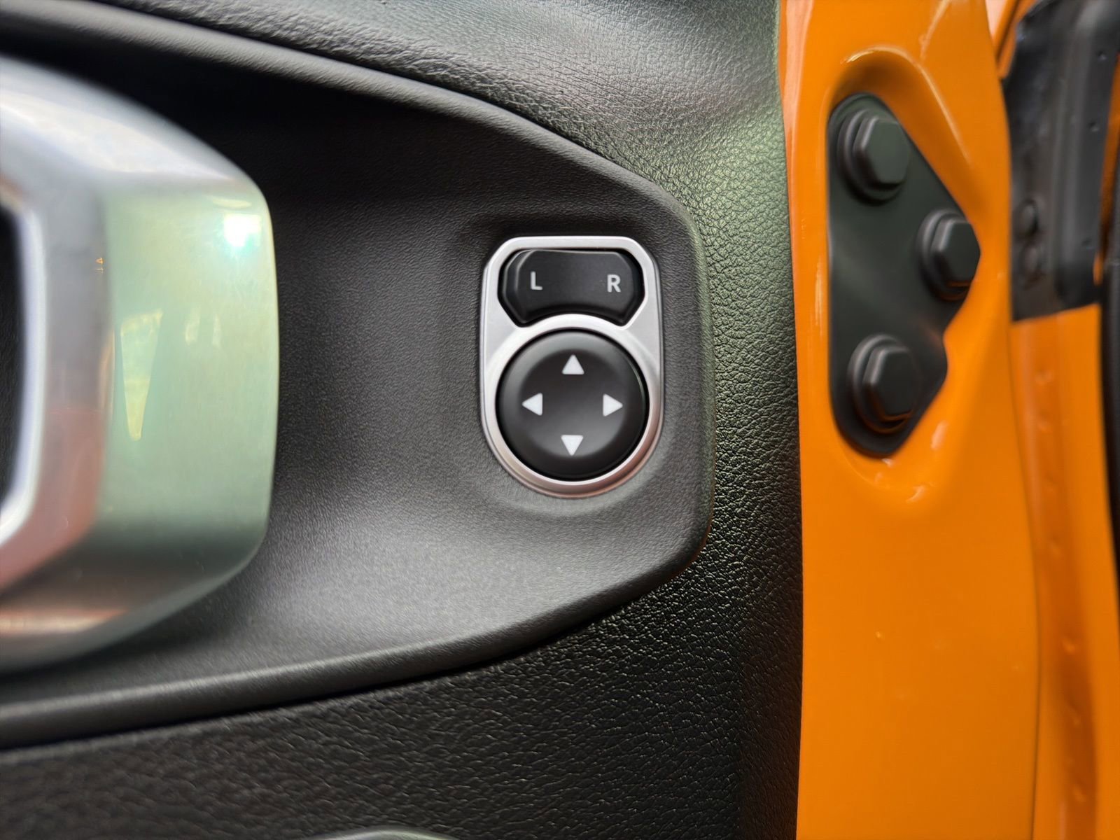 Used 2021 Jeep Wrangler Sport S image 82