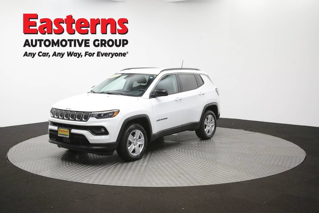 Used 2022 Jeep Compass Latitude w/ Convenience Group AWD/4WD image 55