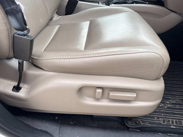 Used 2022 Honda Pilot Touring image 14