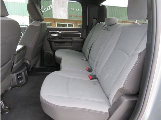 Used 2024 RAM 2500 Big Horn AWD/4WD image 23