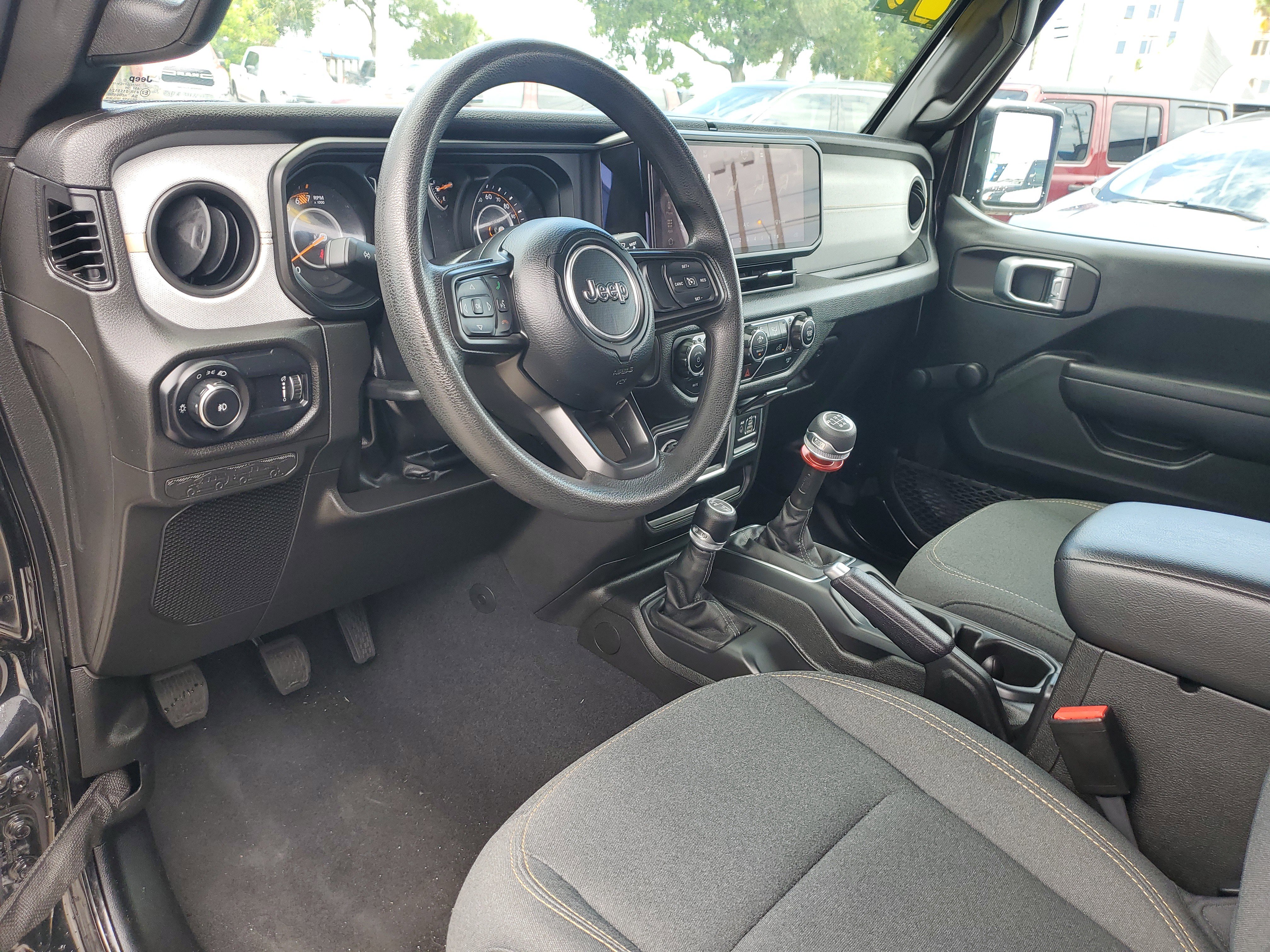 Used 2024 Jeep Wrangler Sport AWD/4WD image 12