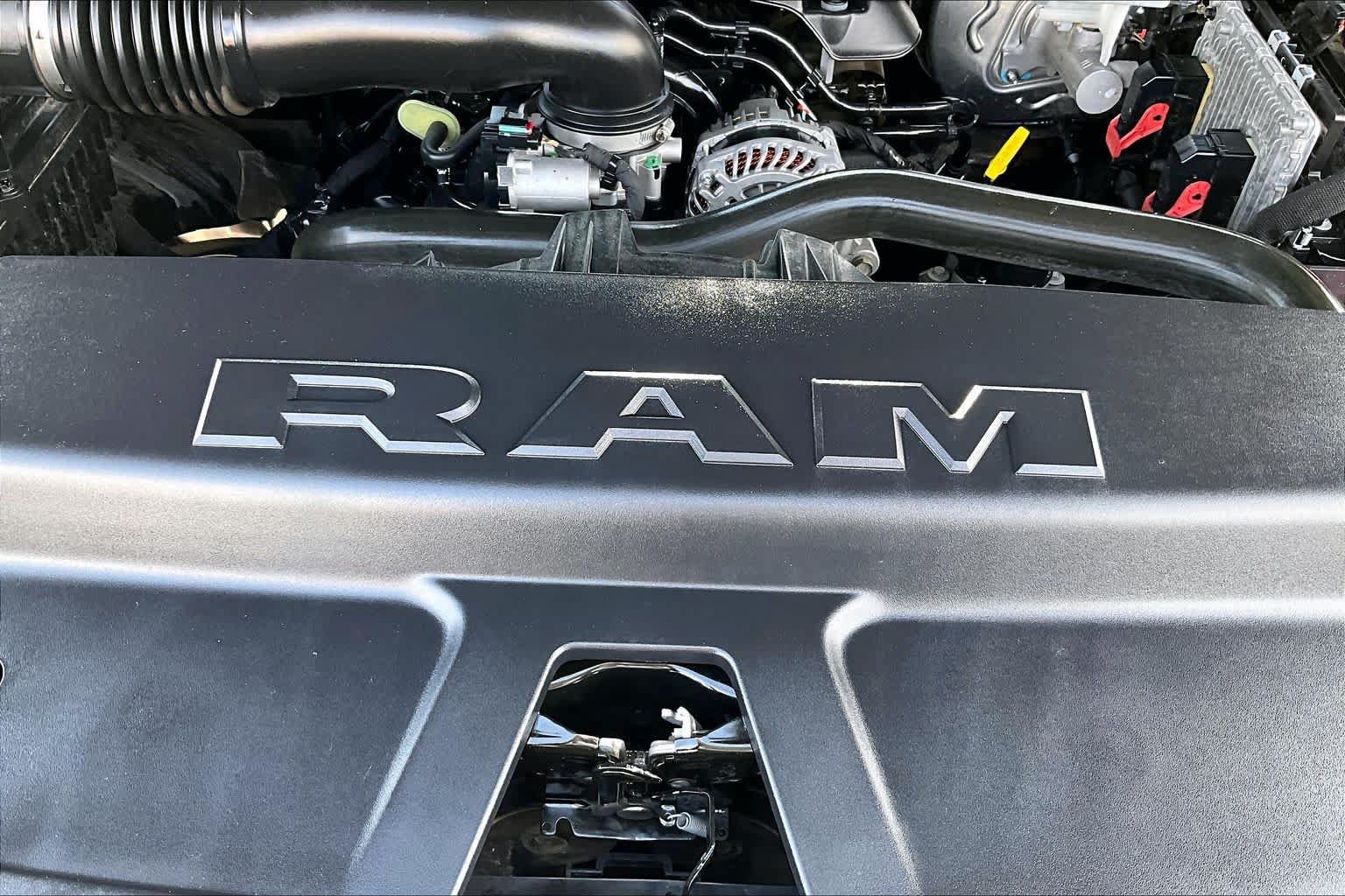 Used 2020 RAM 1500 Lone Star RWD image 32