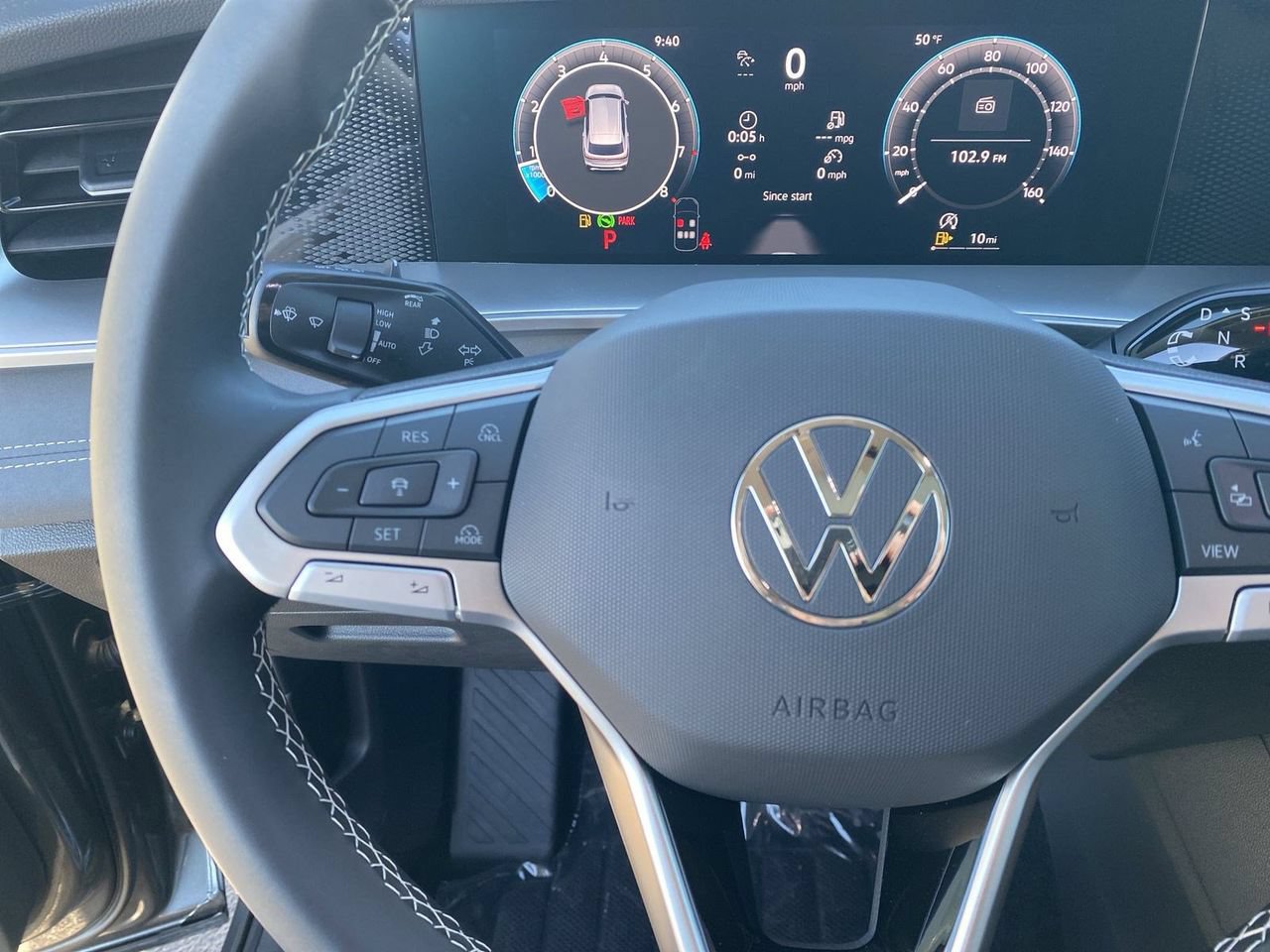 New 2026 Volkswagen Tiguan SE FWD image 20