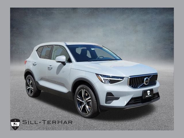 New 2025 Volvo XC40 B5 Core w/ Protection Package Premier AWD/4WD image 1