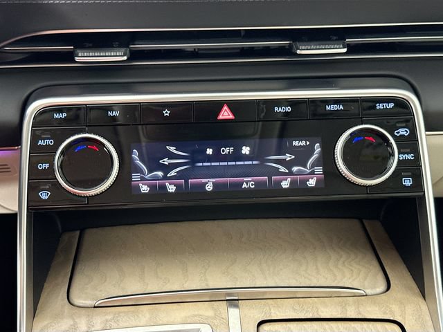 Used 2022 Genesis GV80 2.5T w/ Prestige Package 04 AWD/4WD image 15