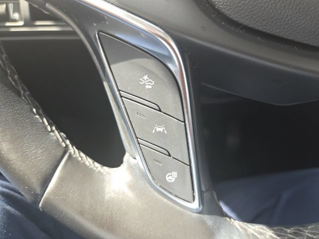 Used 2019 Cadillac XT5 Luxury FWD image 32