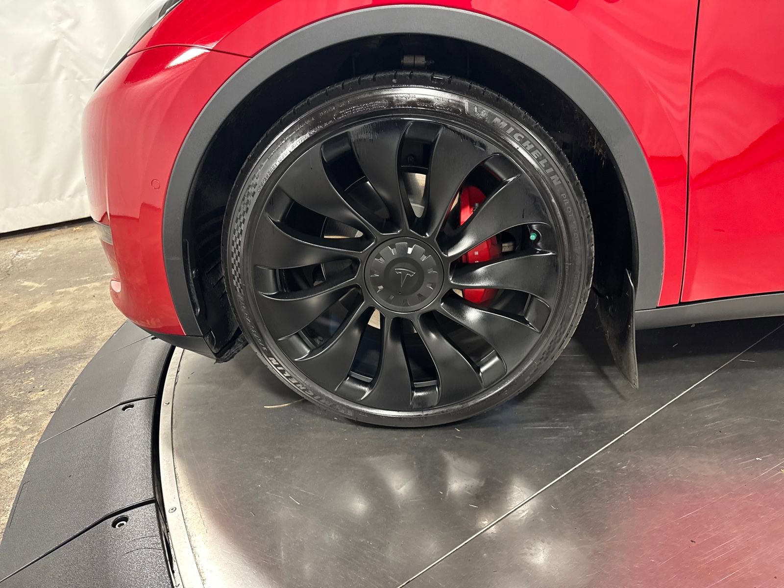 Used 2022 Tesla Model Y Performance image 2