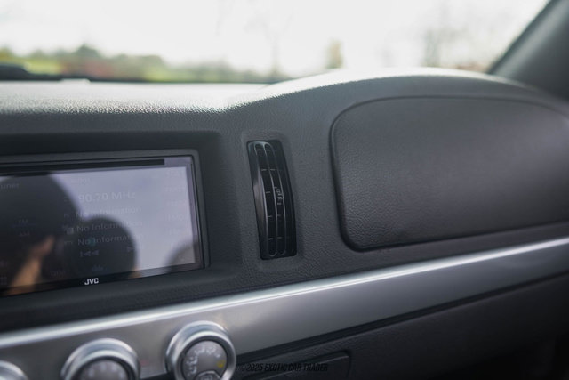 Used 2005 Chevrolet SSR w/ Preferred Equipment Group image 60