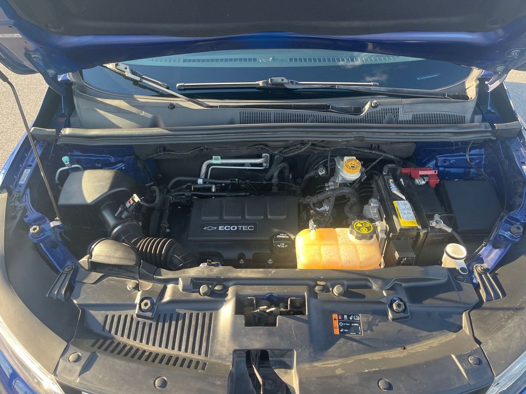 Used 2017 Chevrolet Trax LT w/ Sun & Sound Package image 14