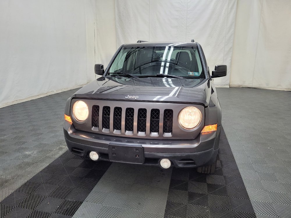 Used 2016 Jeep Patriot Latitude AWD/4WD image 15