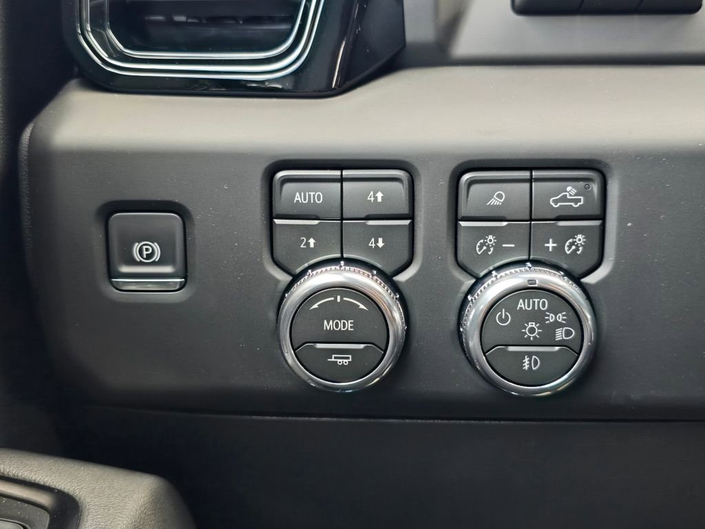 New 2026 GMC Sierra 2500 AT4 w/ AT4 Premium Plus Package AWD/4WD image 18