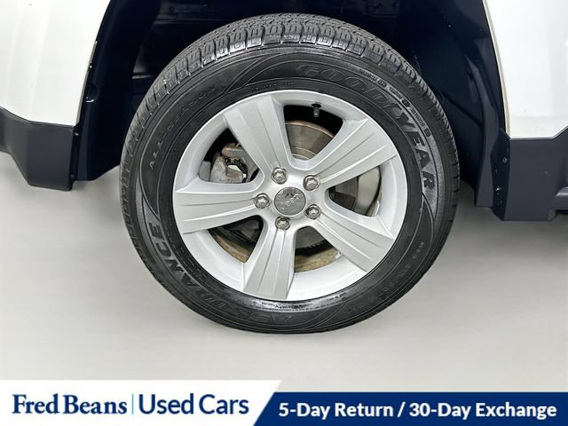 Used 2014 Jeep Patriot Latitude AWD/4WD image 31