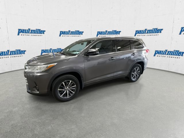 Used 2017 Toyota Highlander XLE image 5