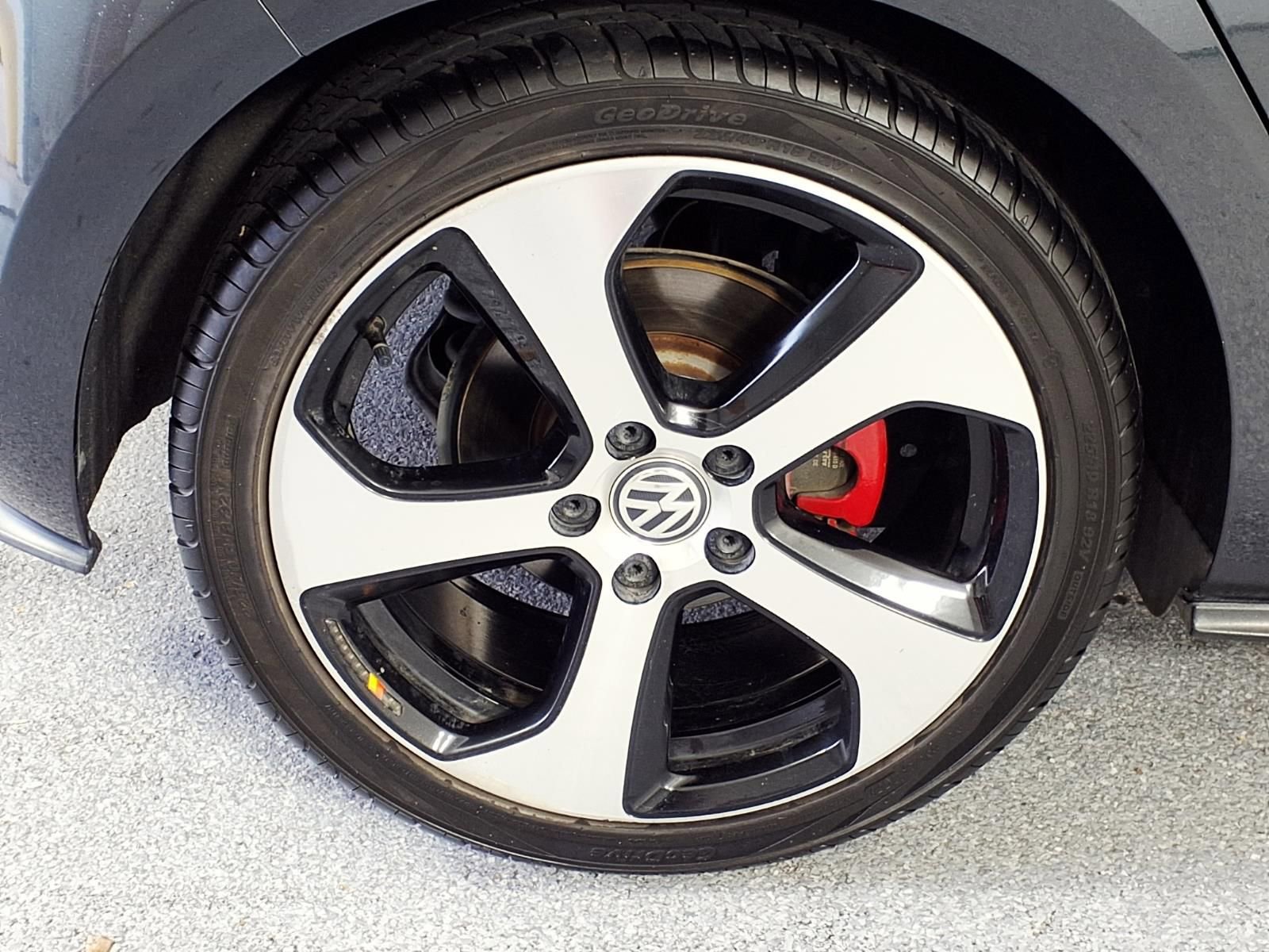 Used 2017 Volkswagen GTI S image 4