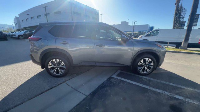 Used 2023 Nissan Rogue SV w/ SV Premium B Package image 9