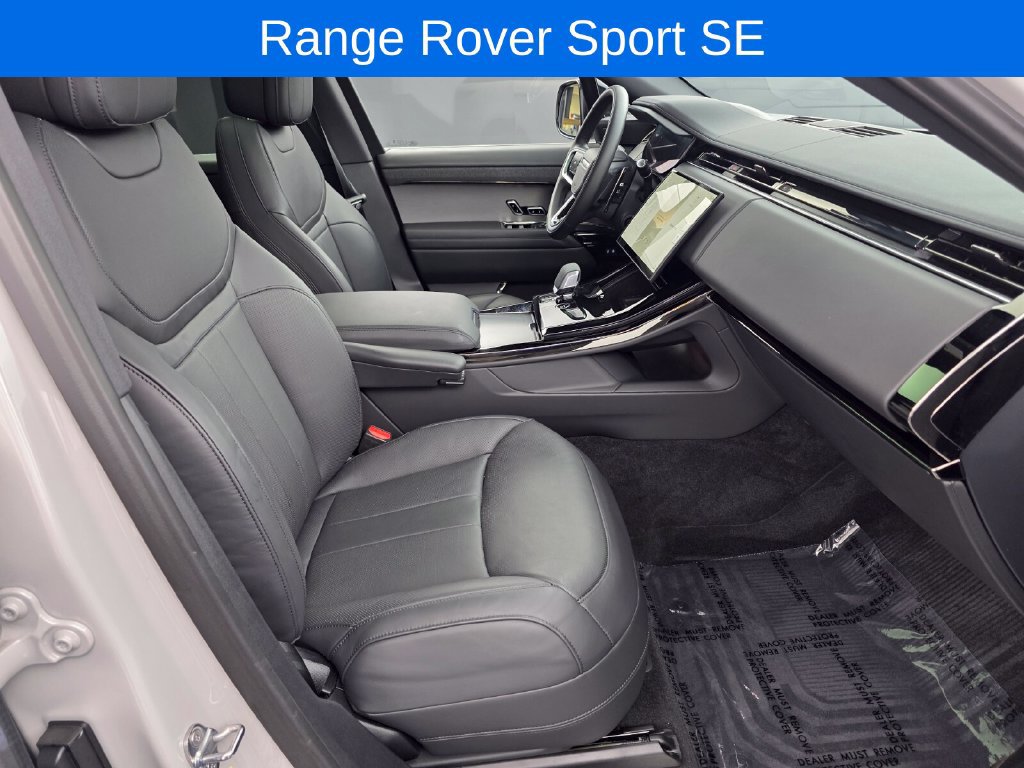Used 2024 Land Rover Range Rover Sport SE AWD/4WD image 26