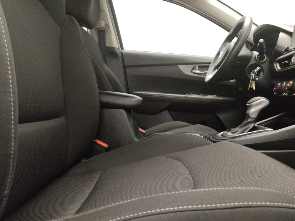 Used 2021 Kia Forte LXS FWD image 21