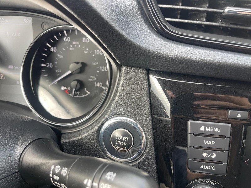 Used 2019 Nissan Rogue SV w/ Premium Package FWD image 29