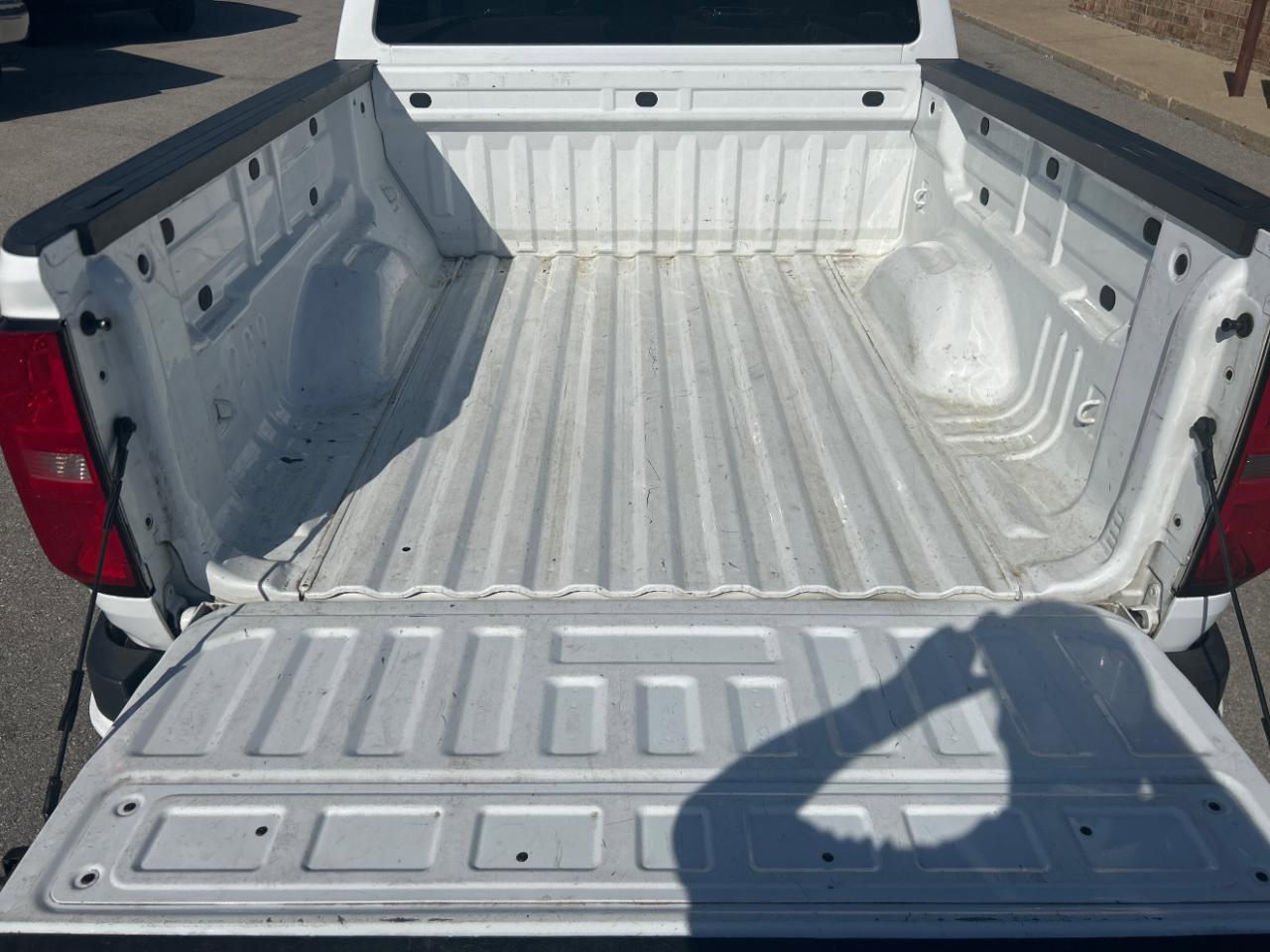 Used 2018 Chevrolet Colorado W/T w/ WT Convenience Package image 21