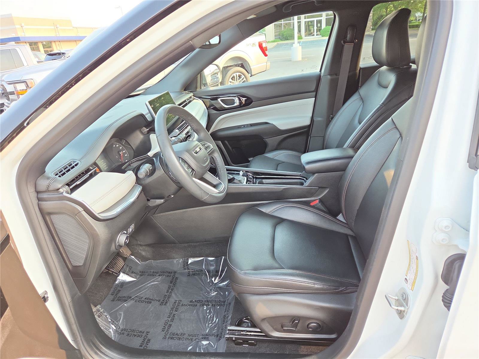 Used 2024 Jeep Compass Limited AWD/4WD image 19
