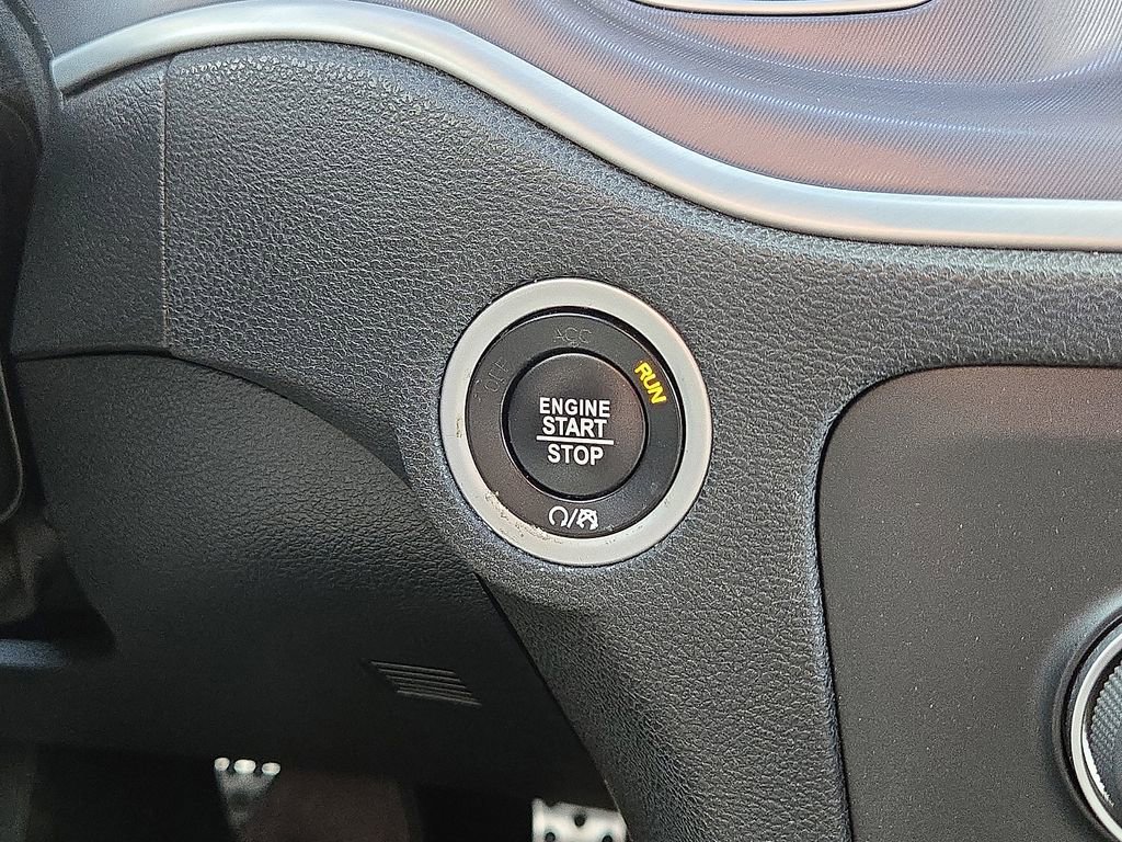 Used 2022 Dodge Charger GT image 30