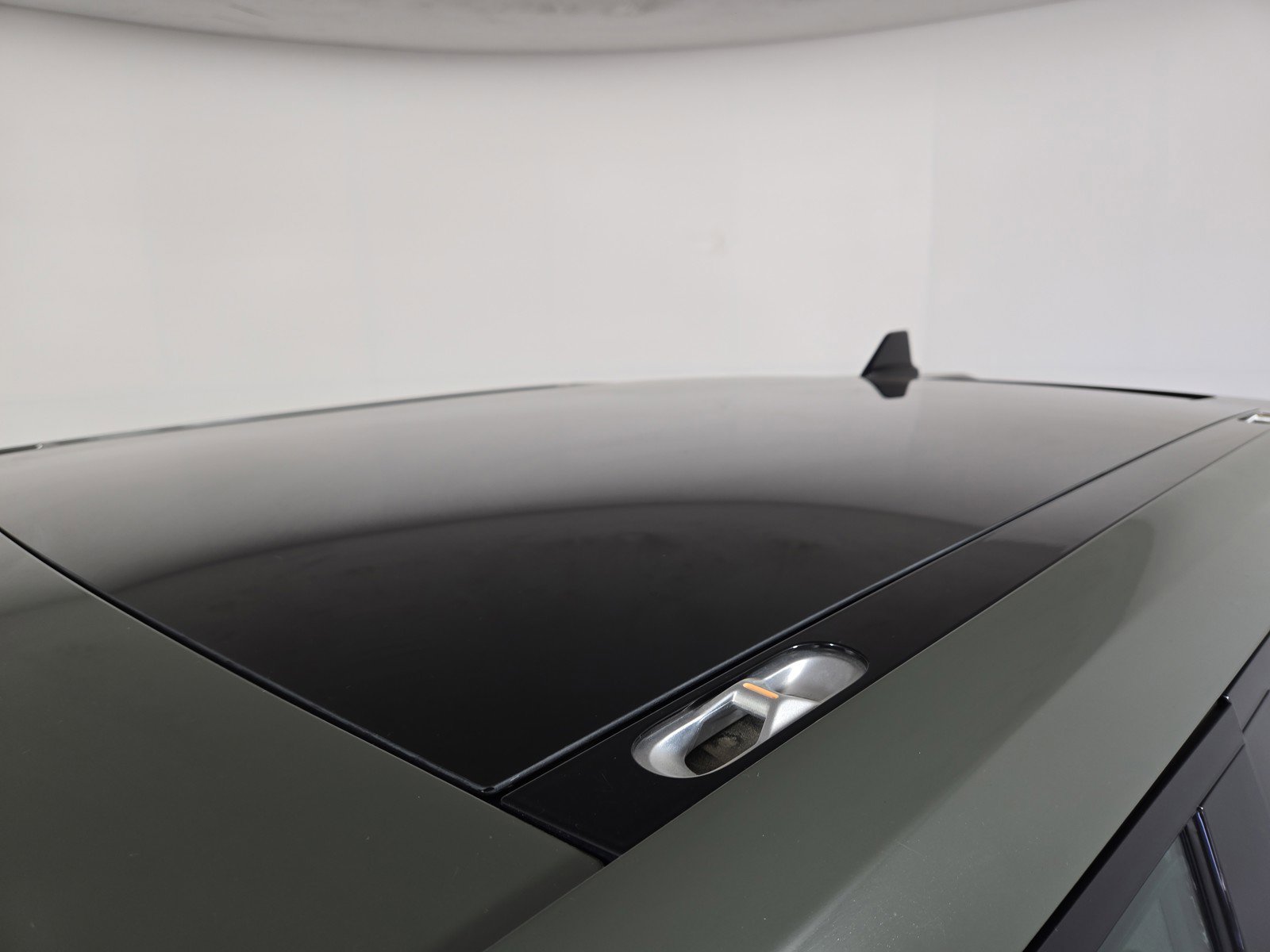 Used 2022 Rivian R1T Launch Edition image 13