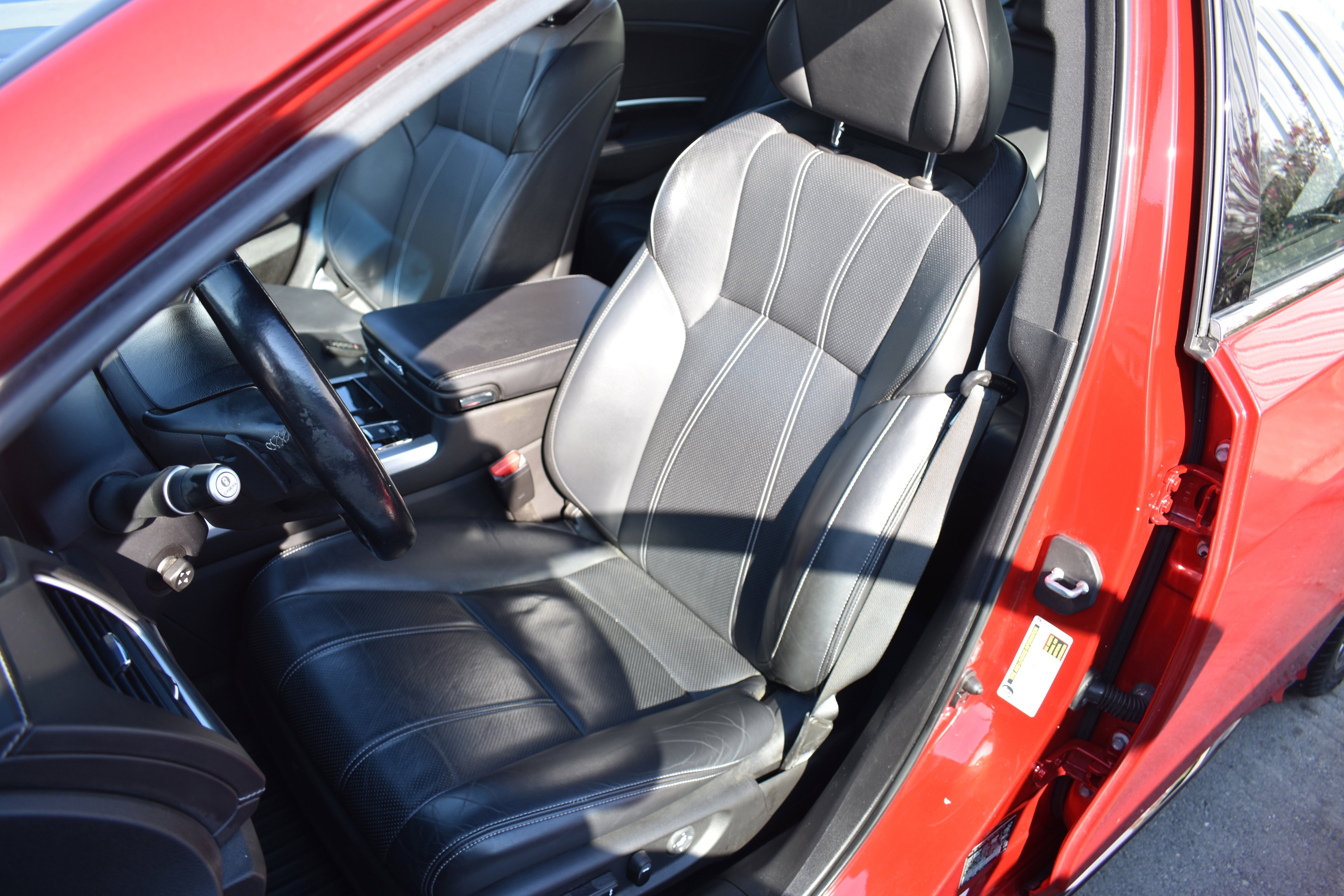 Used 2020 Acura RLX Sport Hybrid w/ Advance Pkg image 25