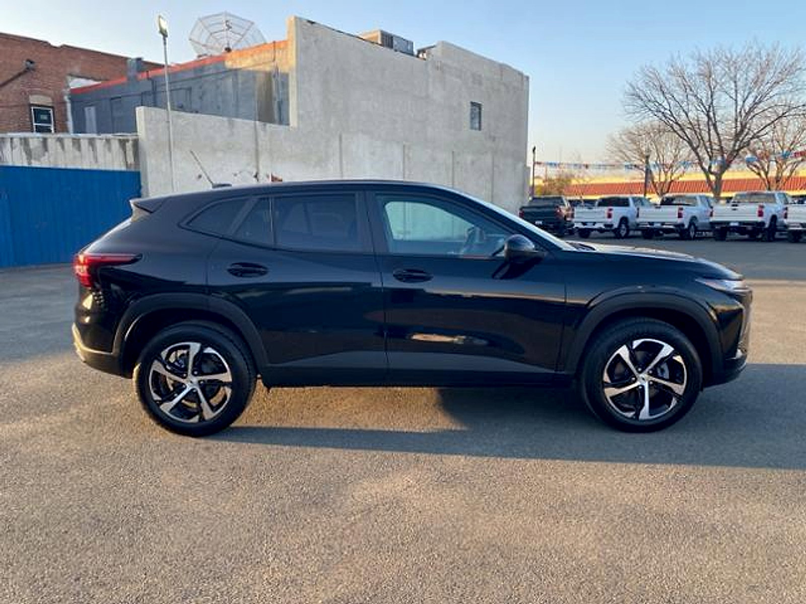 New 2026 Chevrolet Trax RS w/ Sunroof Package FWD image 6