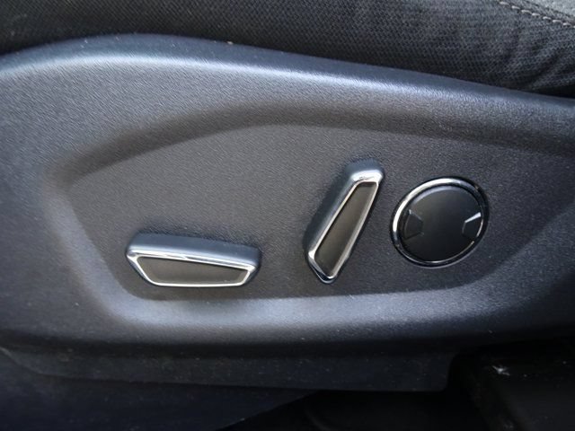 Used 2016 Ford Explorer XLT FWD image 10